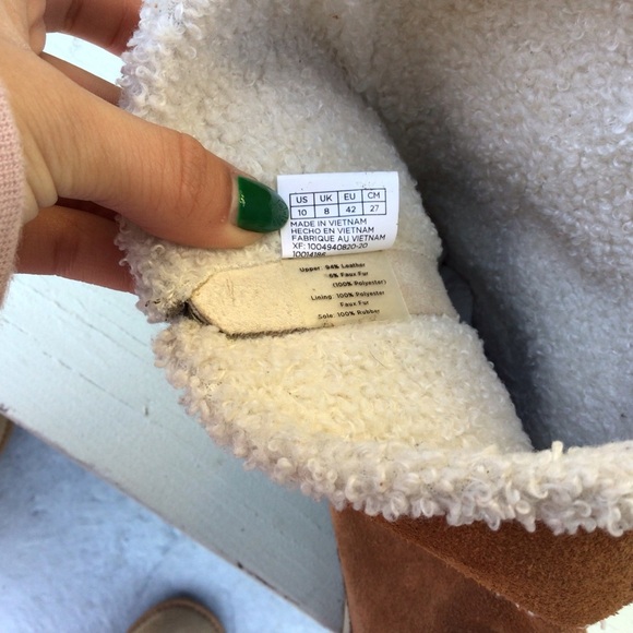 TOMS Leather Boots - Picture 8 of 9